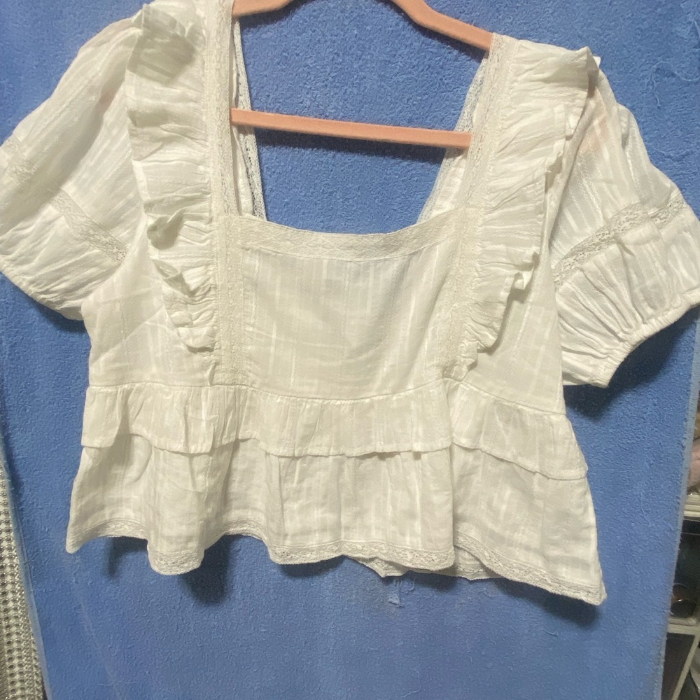 American EAGLE Blouse Color White Size L - Picture 6 of 9